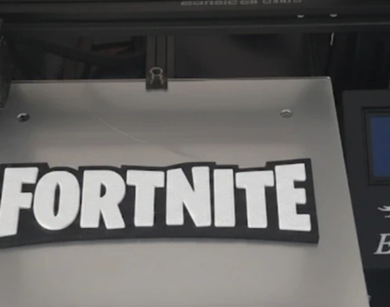 Logo Fortnite vol2. impreso 3D